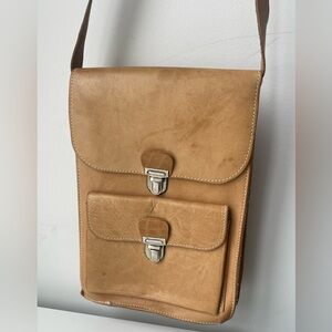 Tan Leather Men's Crossbody / Messenger Bag